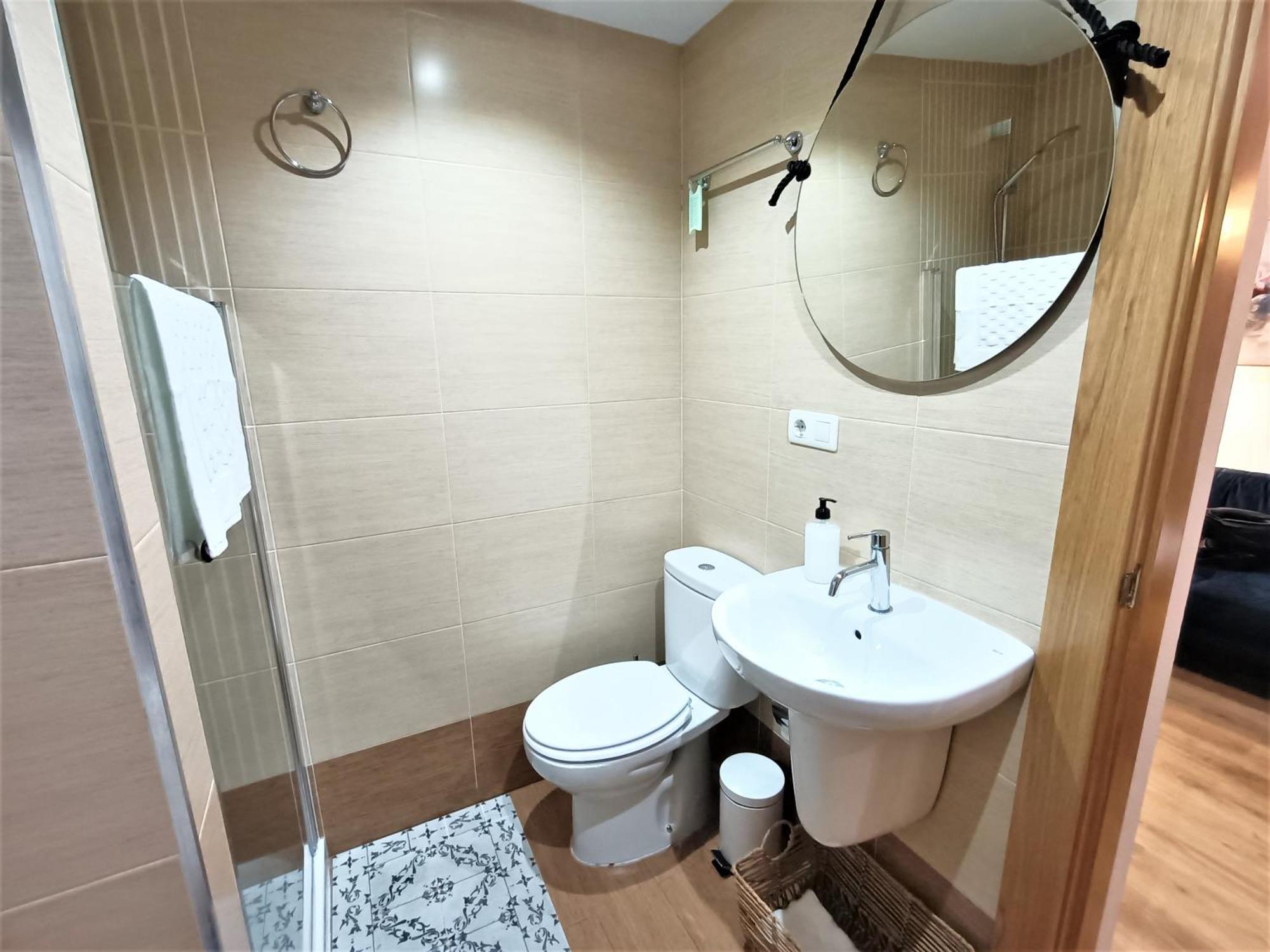 Apartamentos Alma Granada Bilik gambar